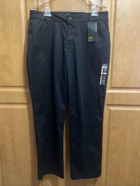 Lee Women's Black Straight Leg Wrinkle Free Pants Size 14 Short